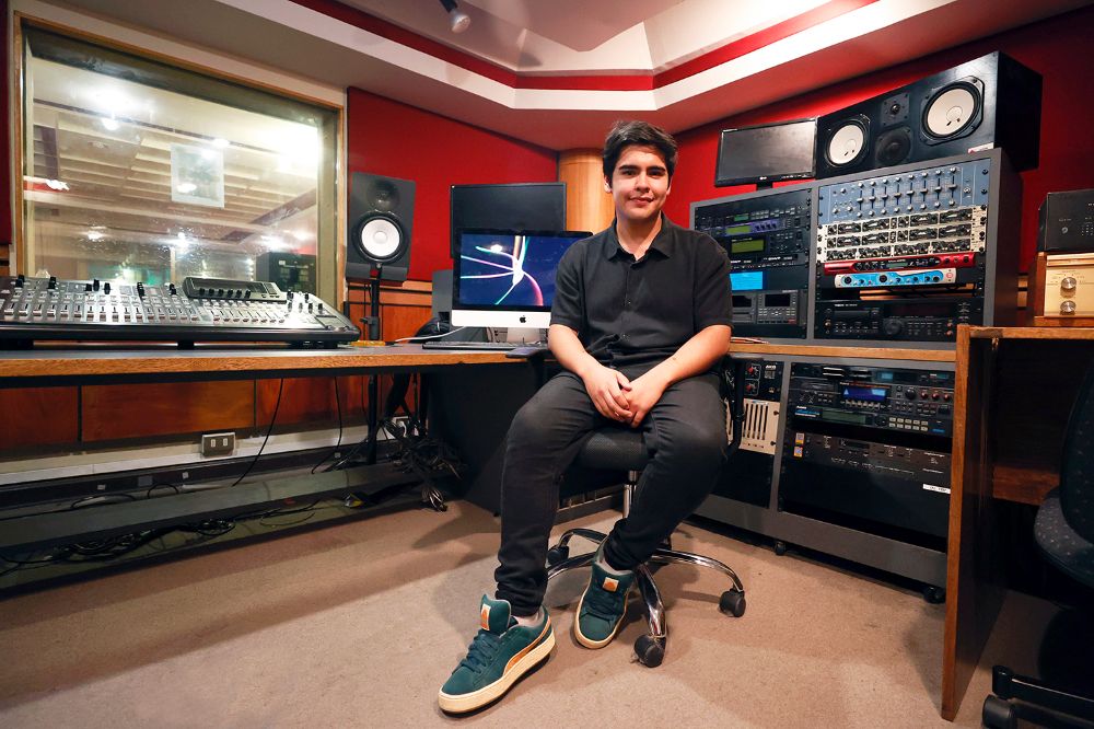 "El propósito de Sinfonía Urbana es democratizar la educación, y demostrar que cualquier persona puede pasar del barrio al estudio y empezaron a llegar personas", dice Flavio. Hoy recalca "es un proyecto de vida". 